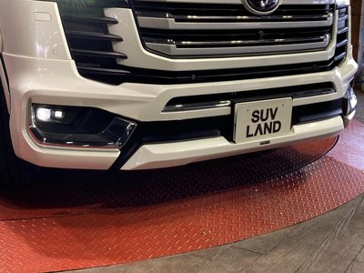 TOYOTA LAND CRUISER 300 - 3