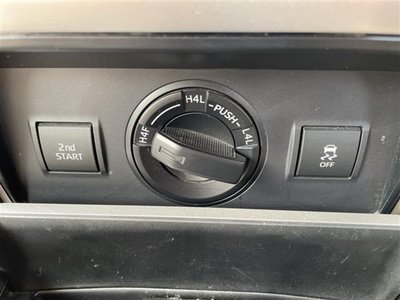 TOYOTA LAND CRUISER PRADO - 10