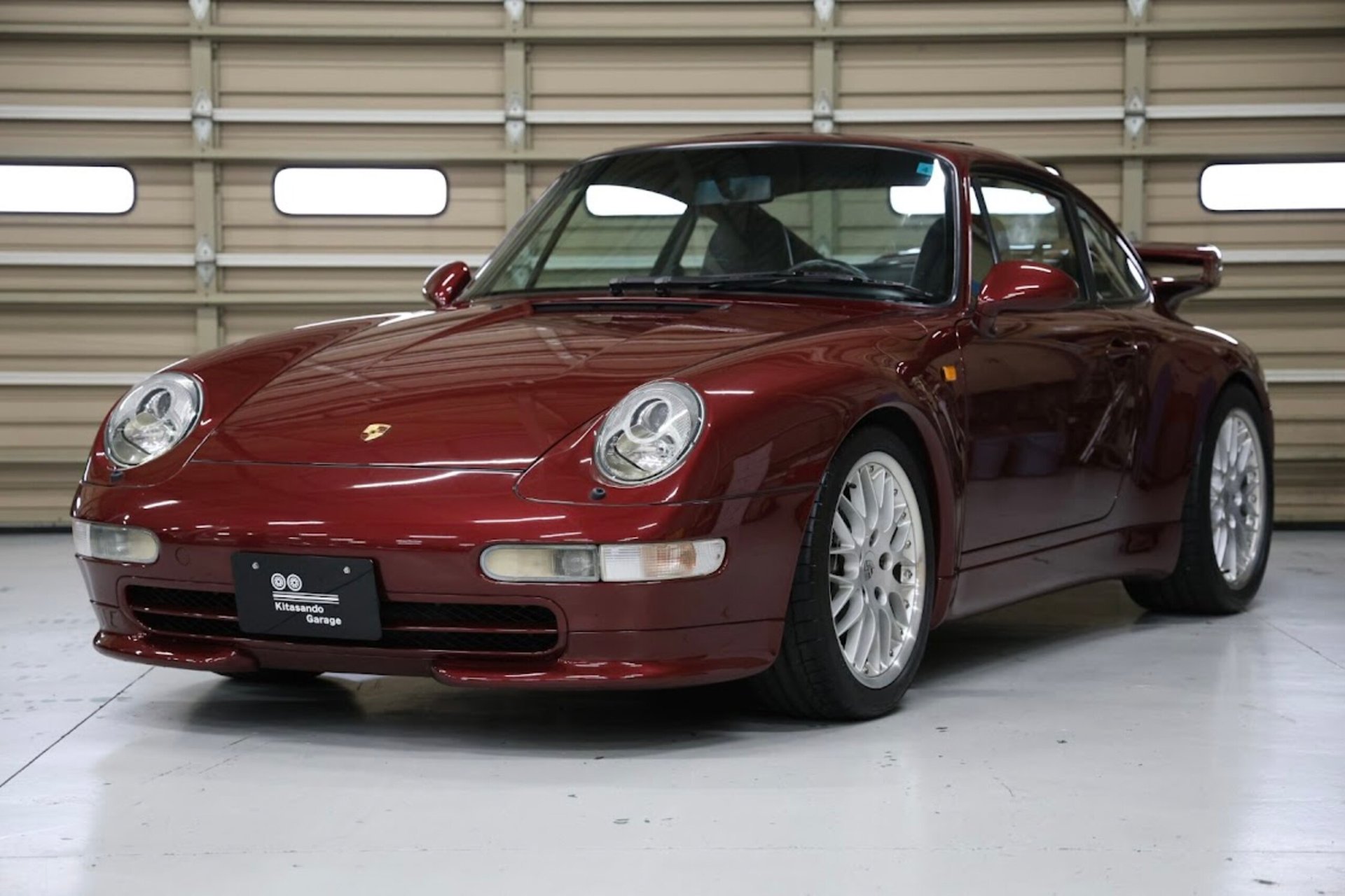 PORSCHE 911 - View 1