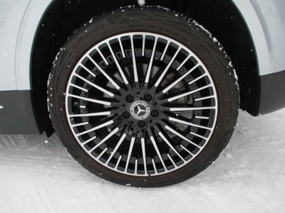 MERCEDES-BENZ EQA - 10