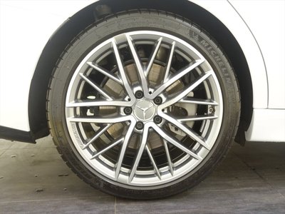 MERCEDES-BENZ C-CLASS AMG - 9