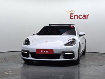 PORSCHE PANAMERA - 2