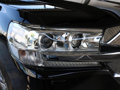 2016 Toyota LAND CRUISER 200 — миниатюра 39