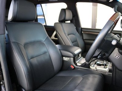 2016 Toyota LAND CRUISER 200 — миниатюра 12
