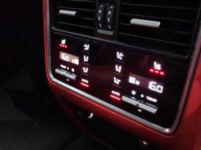 2019 Porsche CAYENNE 缩略图 25