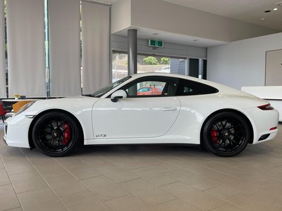 2017 Porsche 911 photo 4