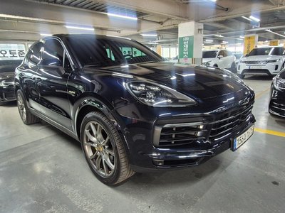 PORSCHE CAYENNE - 1