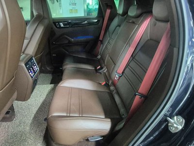 PORSCHE CAYENNE - 10