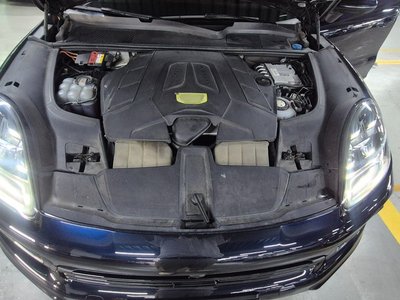 PORSCHE CAYENNE - 7