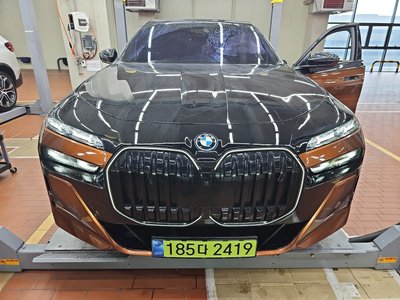 BMW I7 - 2