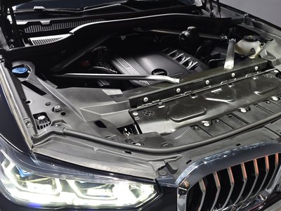 صورة 7 لـ 2021 BMW X5