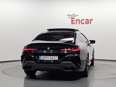2026 BMW 8 SERIES 照片 3