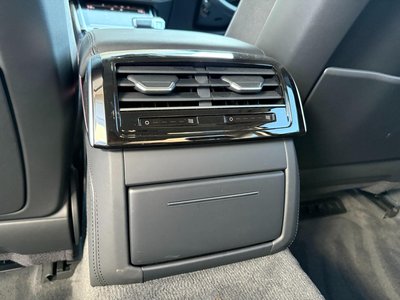 صورة مصغرة 13 لـ 2024 AUDI A8