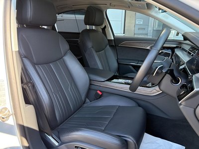 صورة مصغرة 20 لـ 2024 AUDI A8