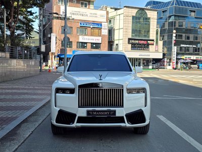 ROLLS-ROYCE CULLINAN - 2