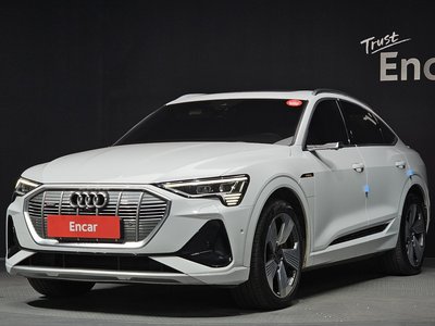 AUDI E-TRON - 1