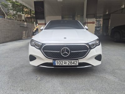 2024 Mercedes-BENZ E-CLASS 照片 2