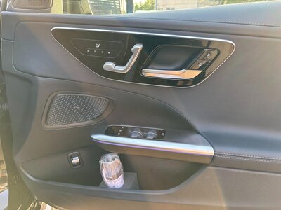2025 MERCEDES-BENZ C-CLASS 缩略图 19