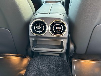 2025 MERCEDES-BENZ C-CLASS 缩略图 39