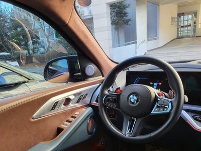 صورة 9 لـ 2024 BMW XM