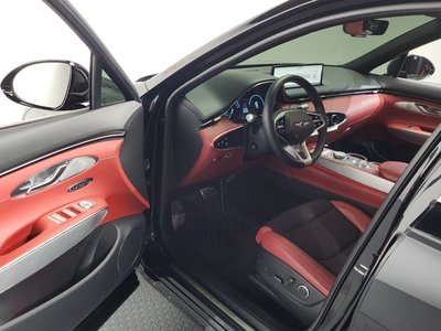 صورة 10 لـ 2022 Genesis GV70