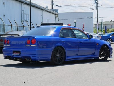 NISSAN SKYLINE - 2
