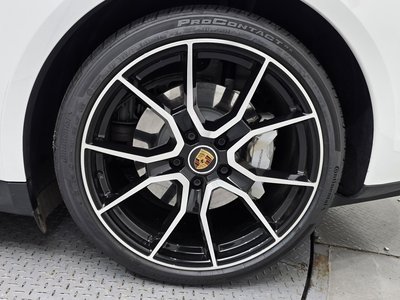 2024 Porsche TAYCAN 照片 8