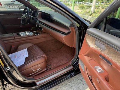 صورة 7 لـ 2022 Genesis G90 (RS4)