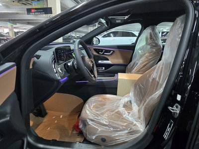 MERCEDES-BENZ E-CLASS - 10