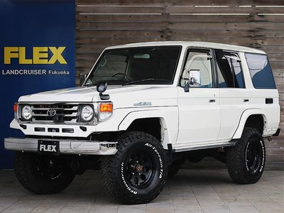 TOYOTA LAND CRUISER - 1