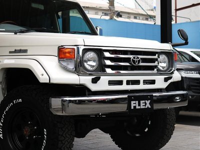 TOYOTA LAND CRUISER - 9