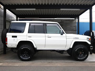 TOYOTA LAND CRUISER - 5