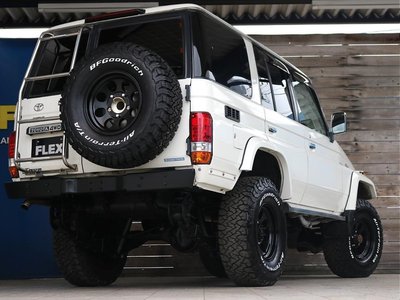 TOYOTA LAND CRUISER - 8