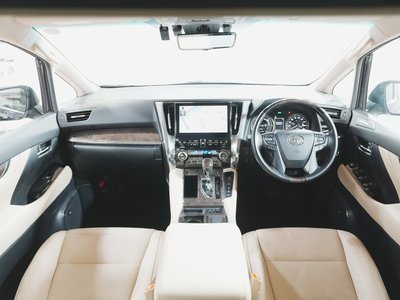 TOYOTA ALPHARD - 2