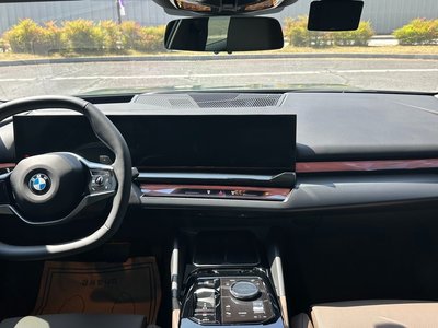 BMW 5 SERIES - 5