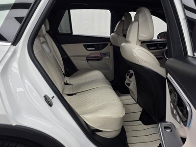 صورة مصغرة 18 لـ 2024 Mercedes-BENZ GLC
