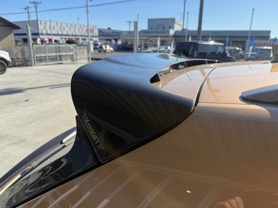 BENTLEY BENTAYGA - 7