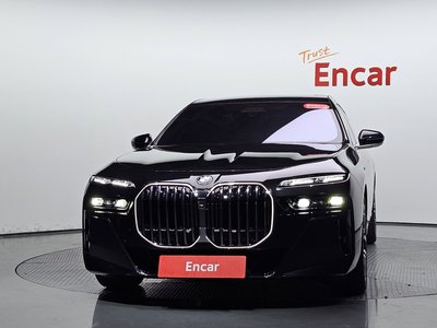 2025 BMW 7 SERIES 照片 2