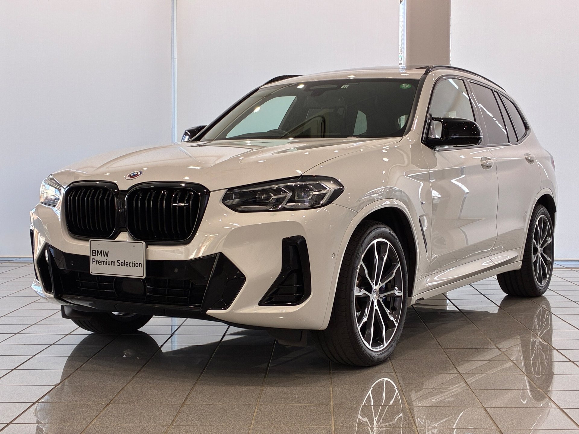 BMW X3 - View 1