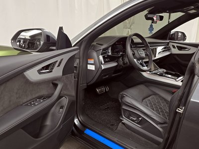 AUDI Q8 - 10