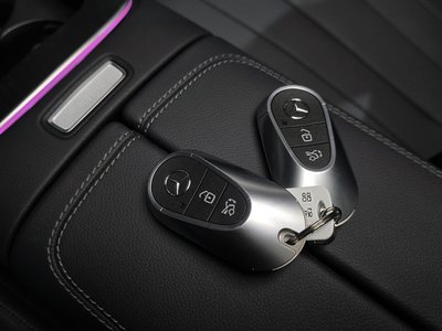 2025 Mercedes-BENZ E-CLASS — миниатюра 31