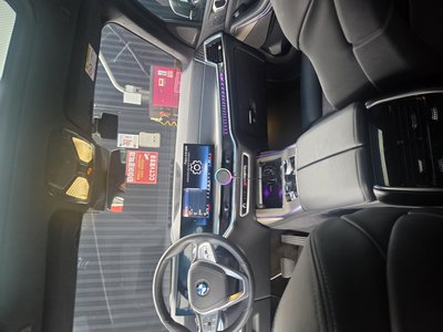 صورة 7 لـ 2025 BMW X7