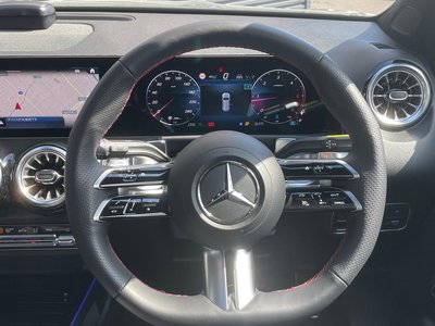 MERCEDES-BENZ GLB - 6