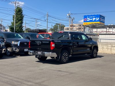 TOYOTA TUNDRA - 8