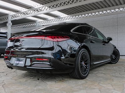 2022 Mercedes-BENZ EQS AMG 照片 8
