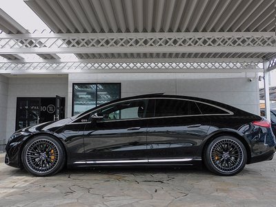 2022 Mercedes-BENZ EQS AMG 照片 6
