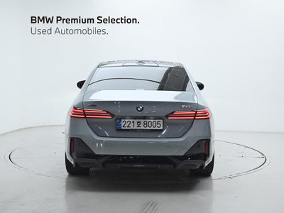 صورة 3 لـ 2024 BMW 5 SERIES