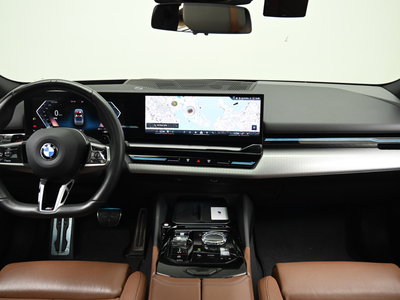 صورة 4 لـ 2024 BMW 5 SERIES
