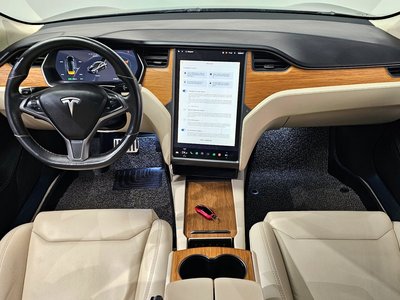 TESLA MODEL S - 5