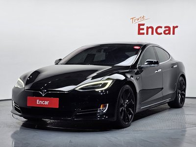 TESLA MODEL S - 1